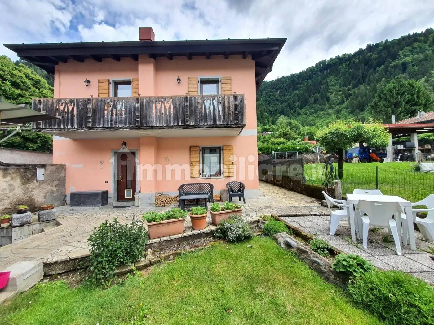 Villa in vendita a Arta Terme