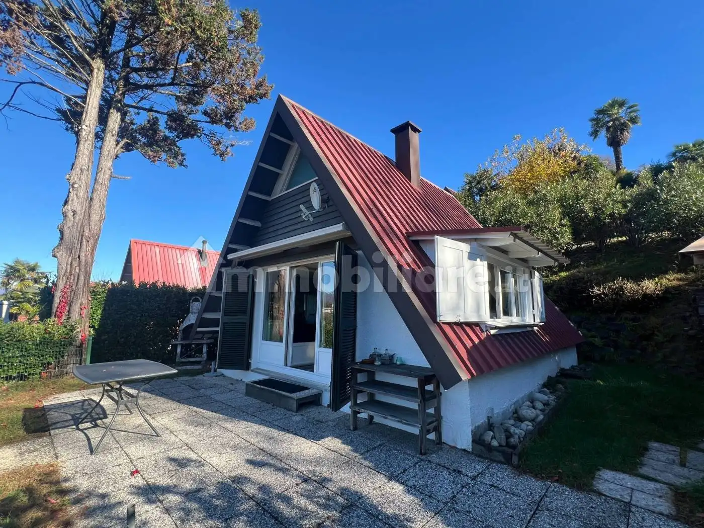 Villa in vendita a Brezzo di Bedero