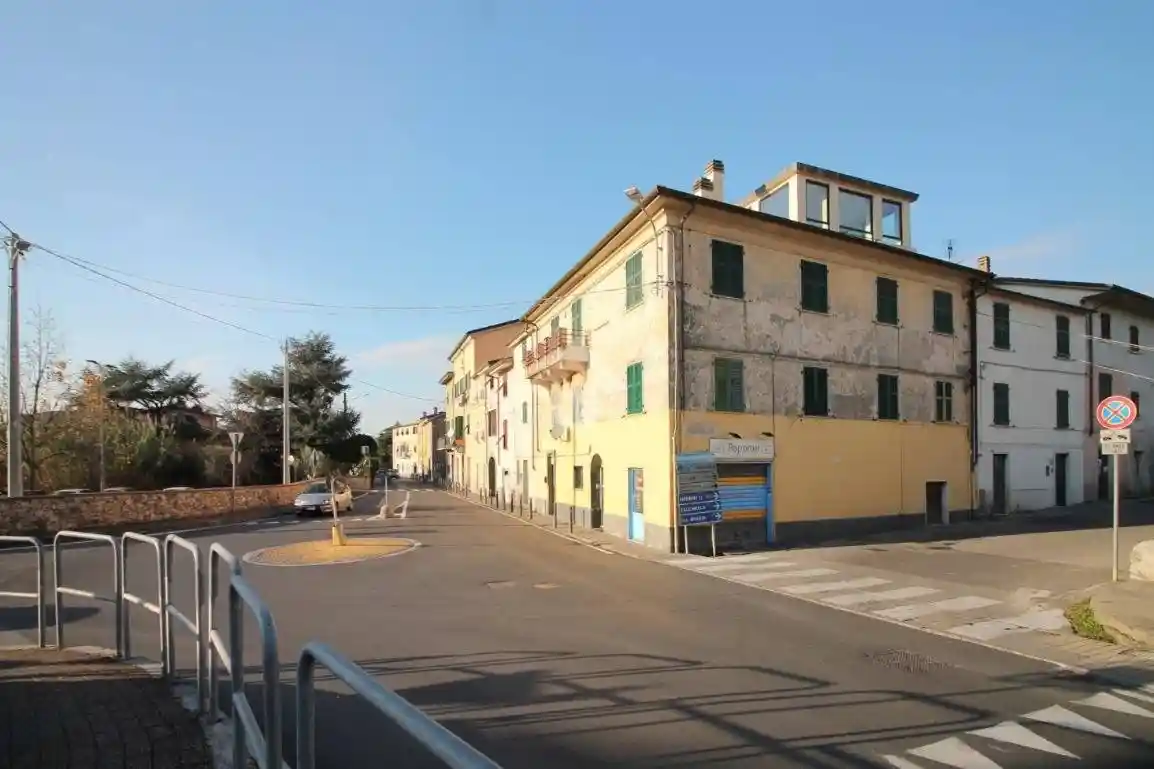 Appartamento in vendita a Sarzana