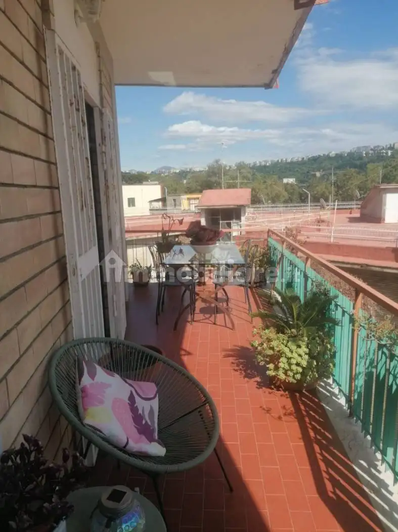 Appartamento in vendita a Napoli