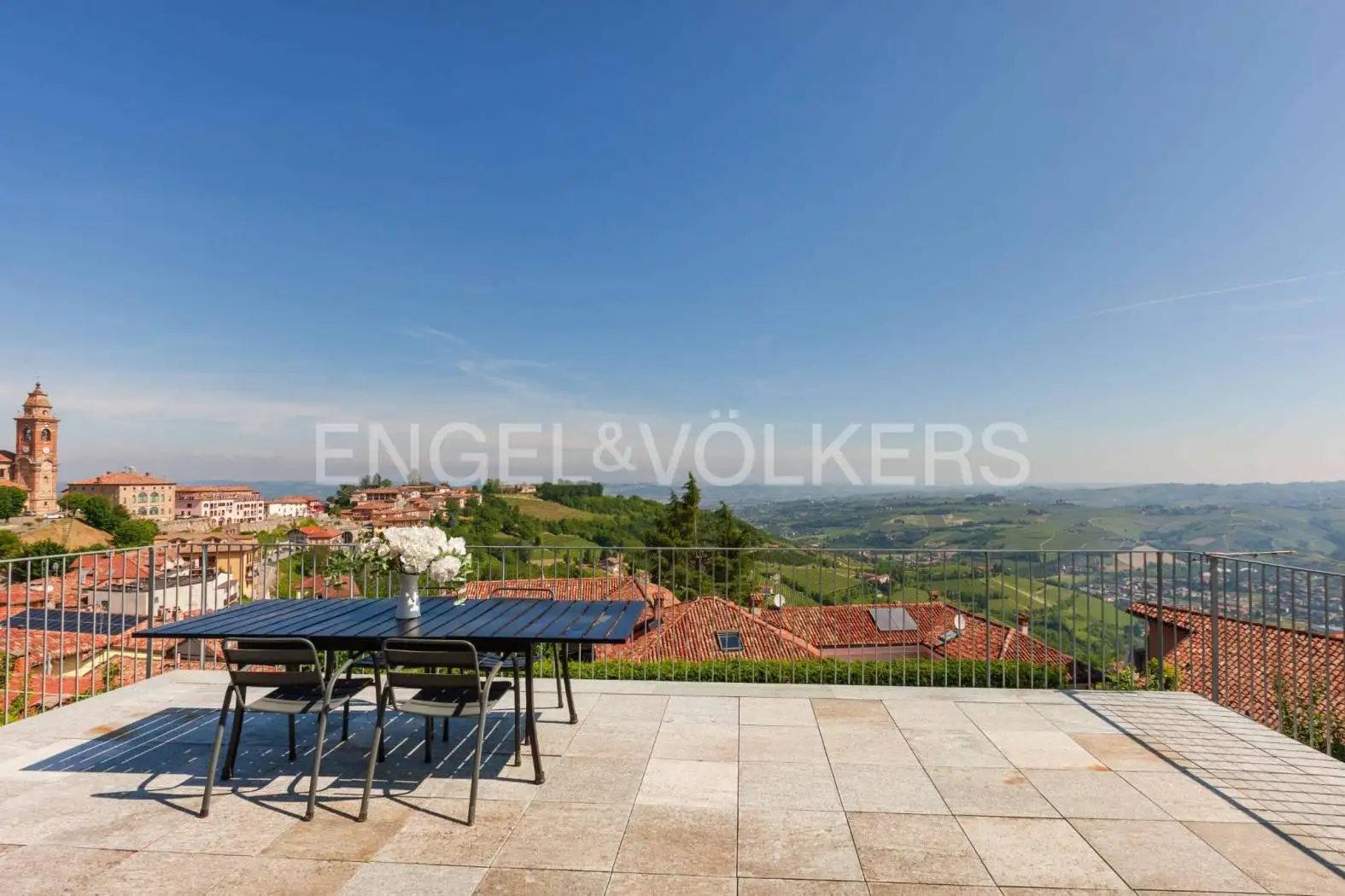 Villa unifamiliare via Vittorio Emanuele, Centro, Diano d'Alba - foto 4