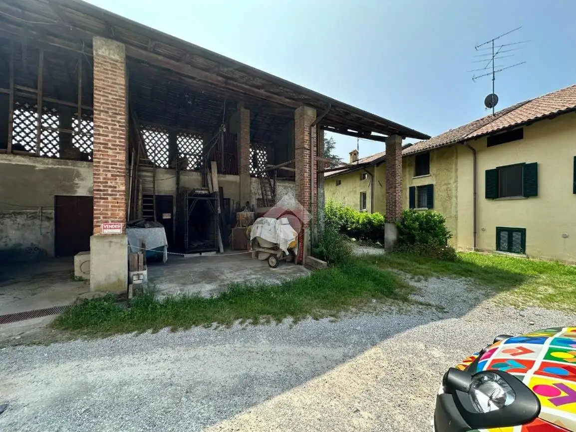 Rustico - Casale in vendita a Castello di Brianza