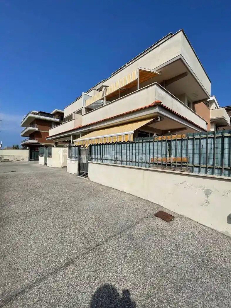 Appartamento in vendita a Pomezia