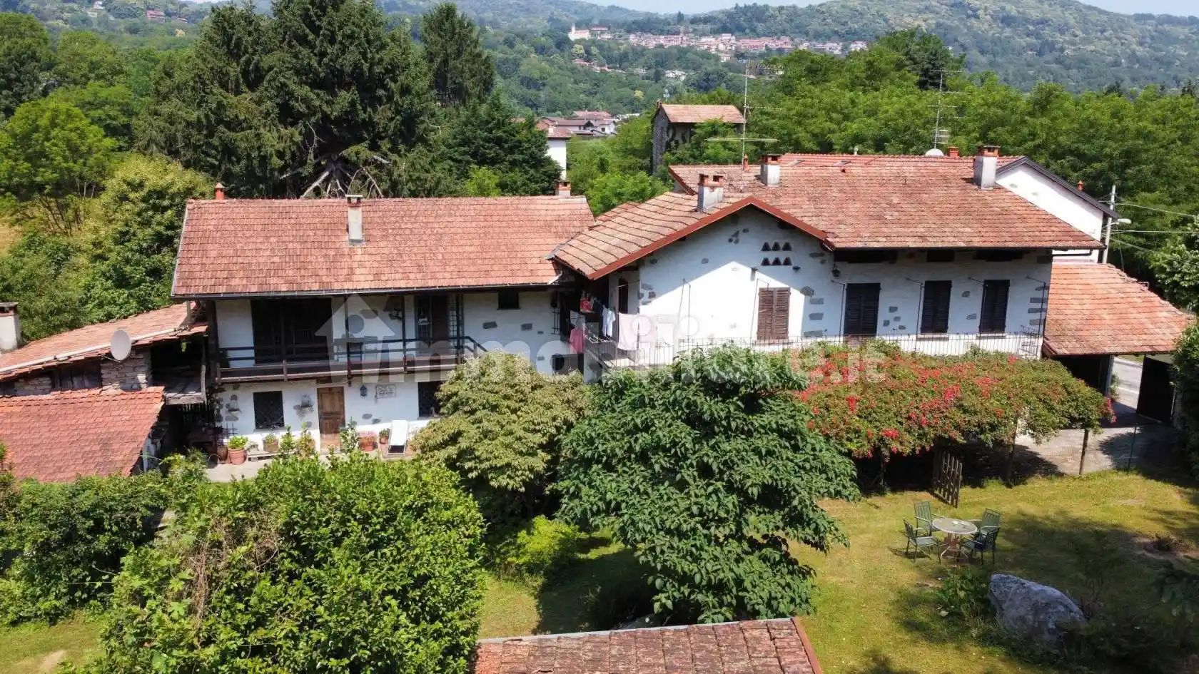 Villa in vendita a Meina