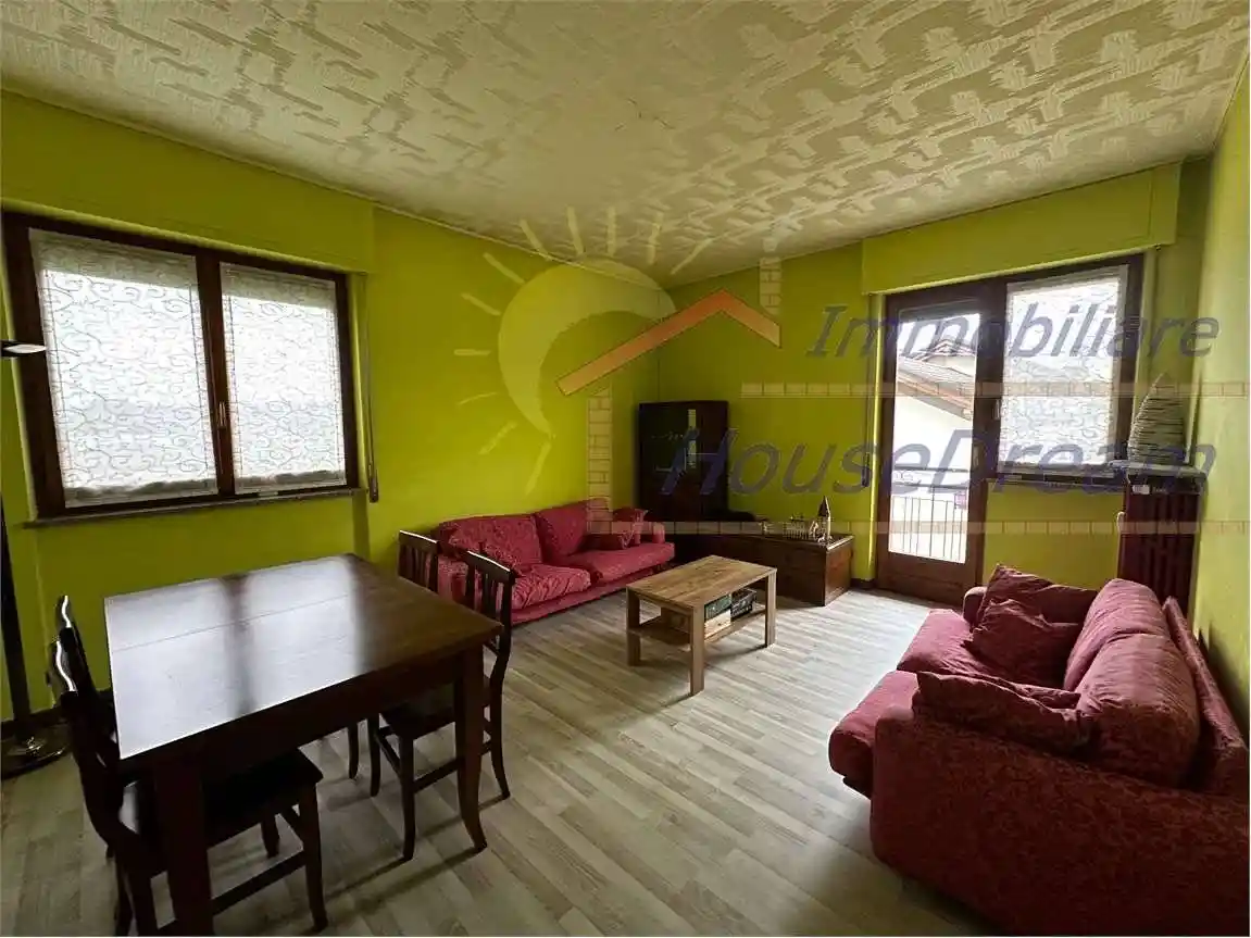 Appartamento in vendita a Oleggio Castello