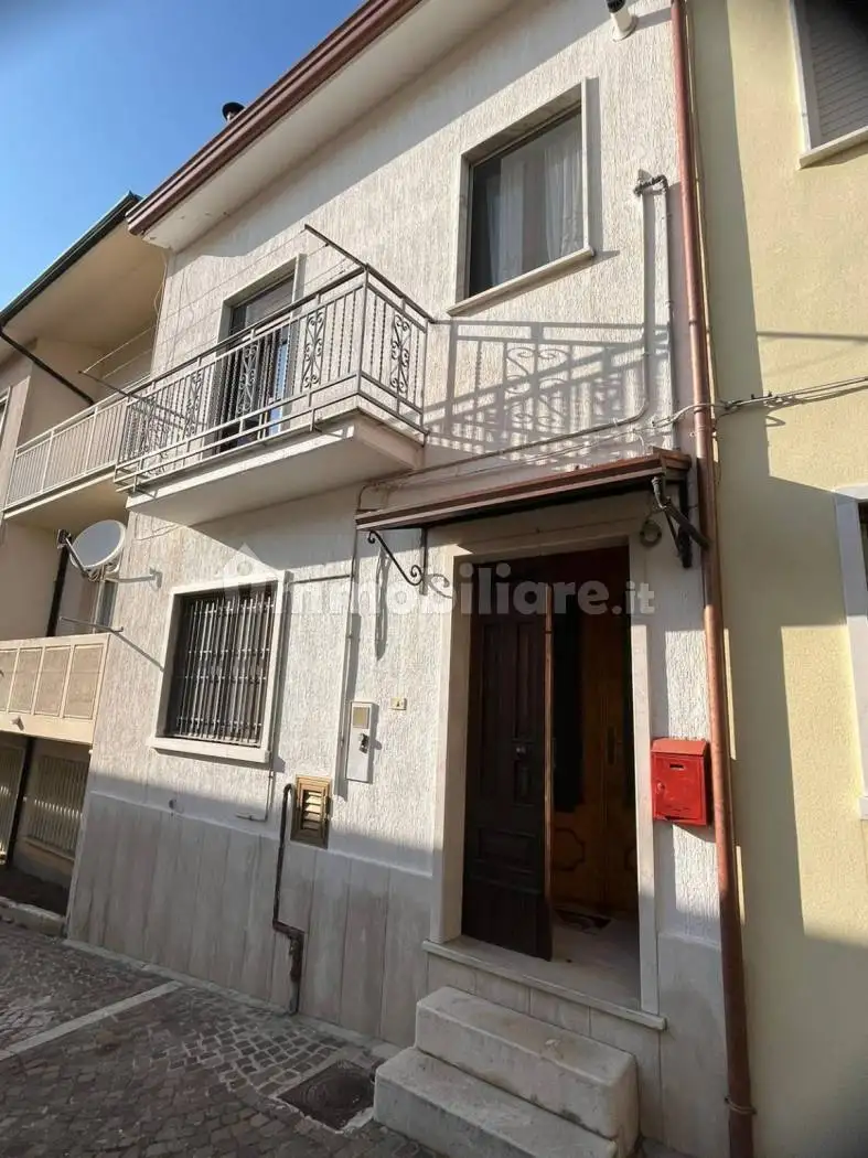 Villa in vendita a Villamaina