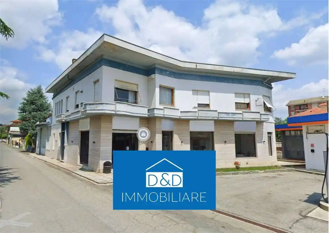 Palazzo - Stabile in vendita a Nizza Monferrato