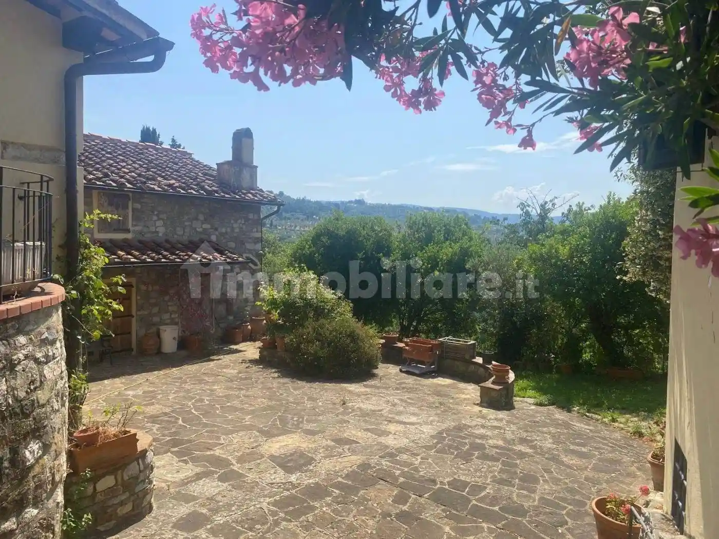 Villa in vendita a Sesto Fiorentino