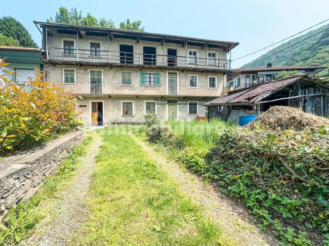 Rustico - Casale in vendita a Miasino