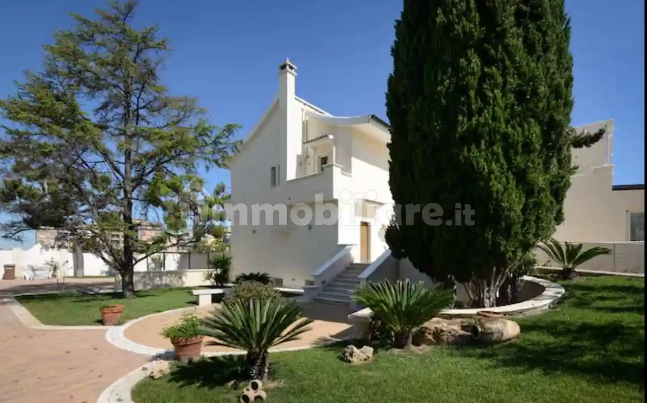 Villa in vendita a Bari