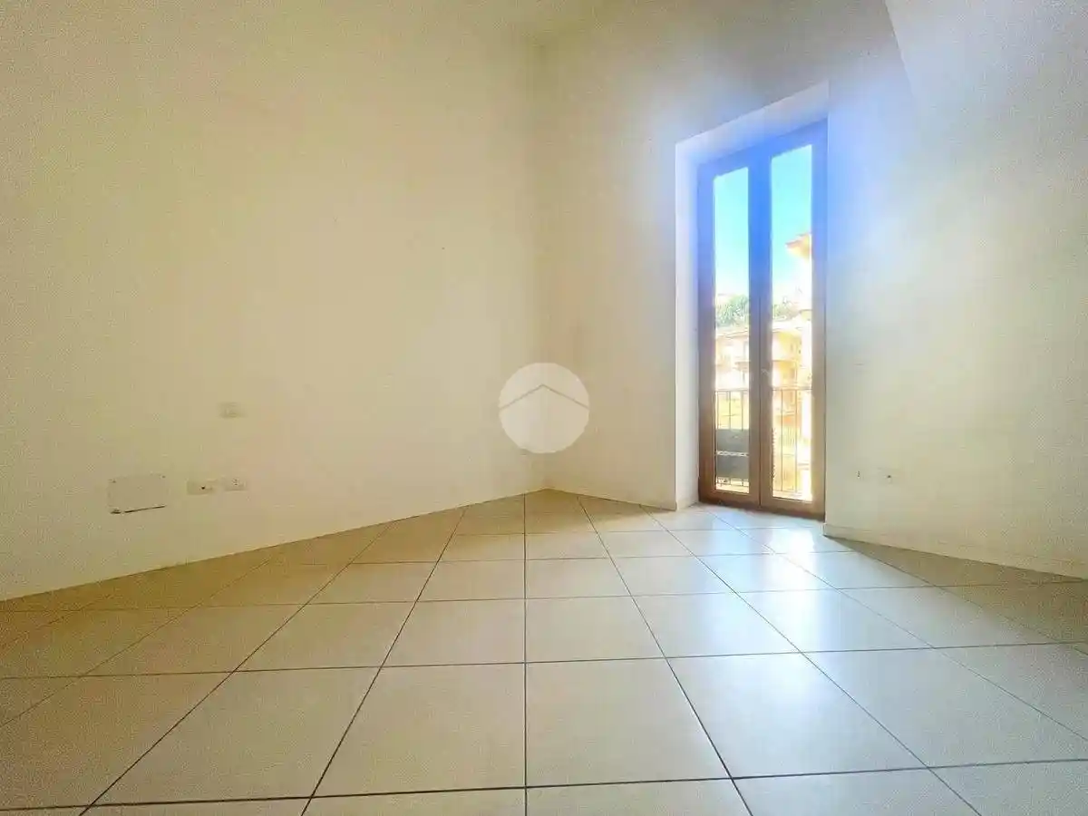 Quadrilocale buono stato, secondo piano, Lungomare, Pozzuoli - foto 5