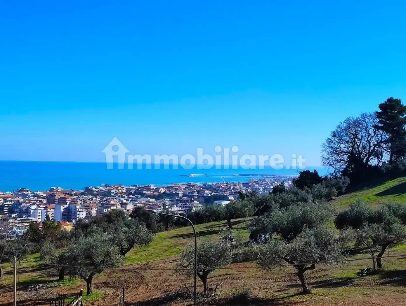 Villa bifamiliare Strada Zanni 78, Colle del Telegrafo - Colle Scorrano, Pescara - foto 2