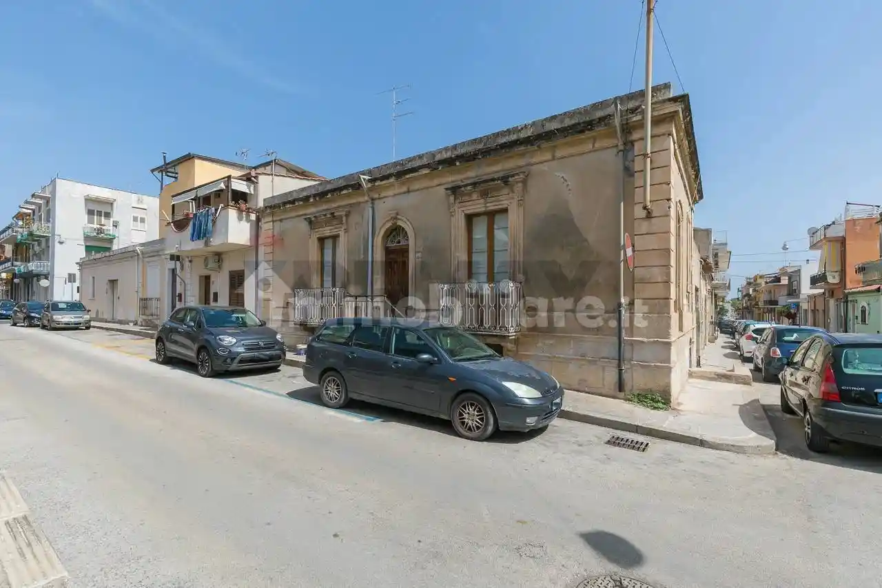 Casa indipendente in vendita a Priolo Gargallo