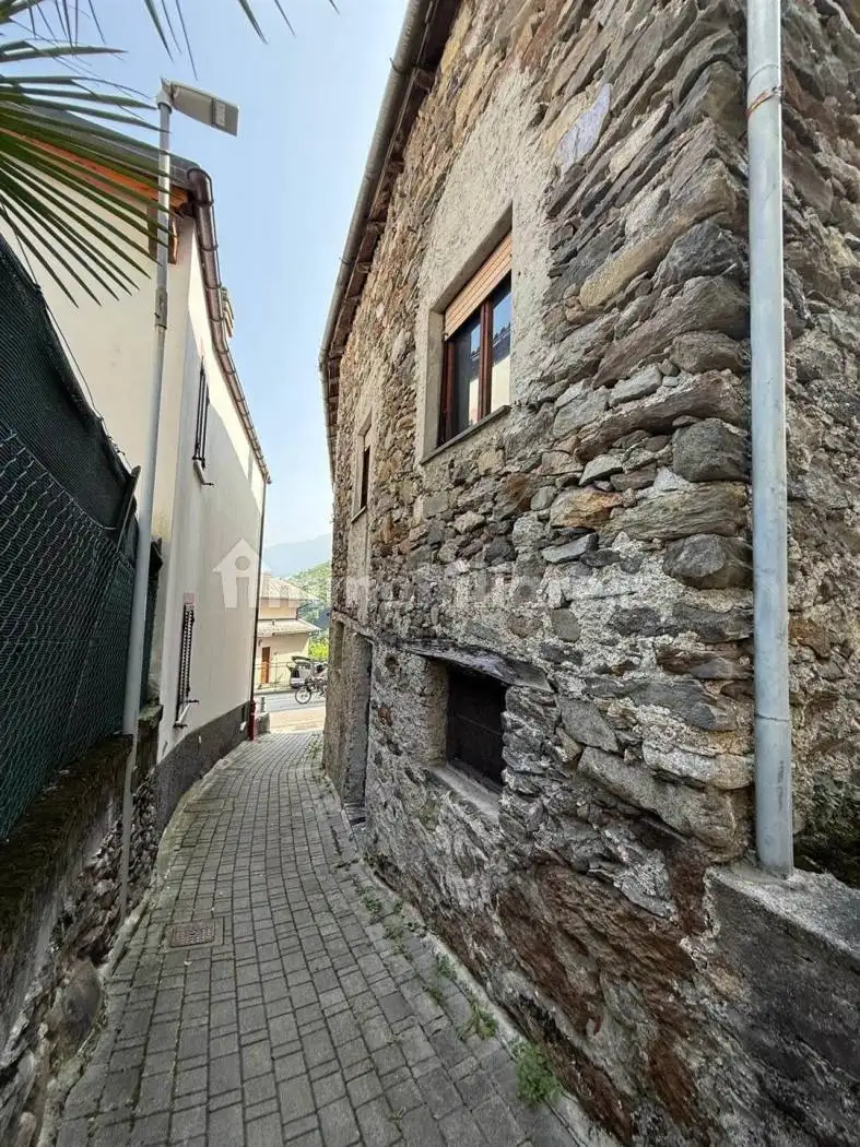 Terratetto unifamiliare via Don Pietro Buzzetti 144, Centro, Chiavenna - foto 4