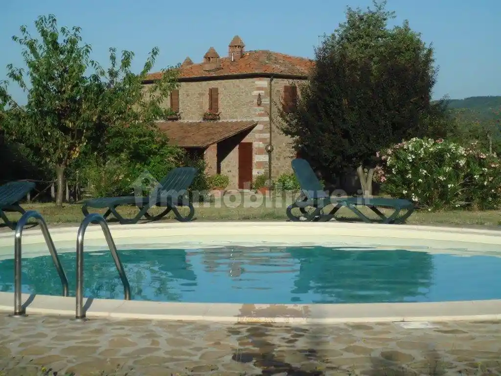 Rustico - Casale in vendita a Bucine