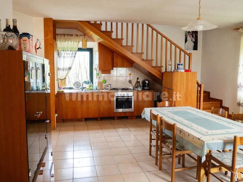 Terratetto unifamiliare Contrada Colvenale, Camporotondo di Fiastrone - foto 5