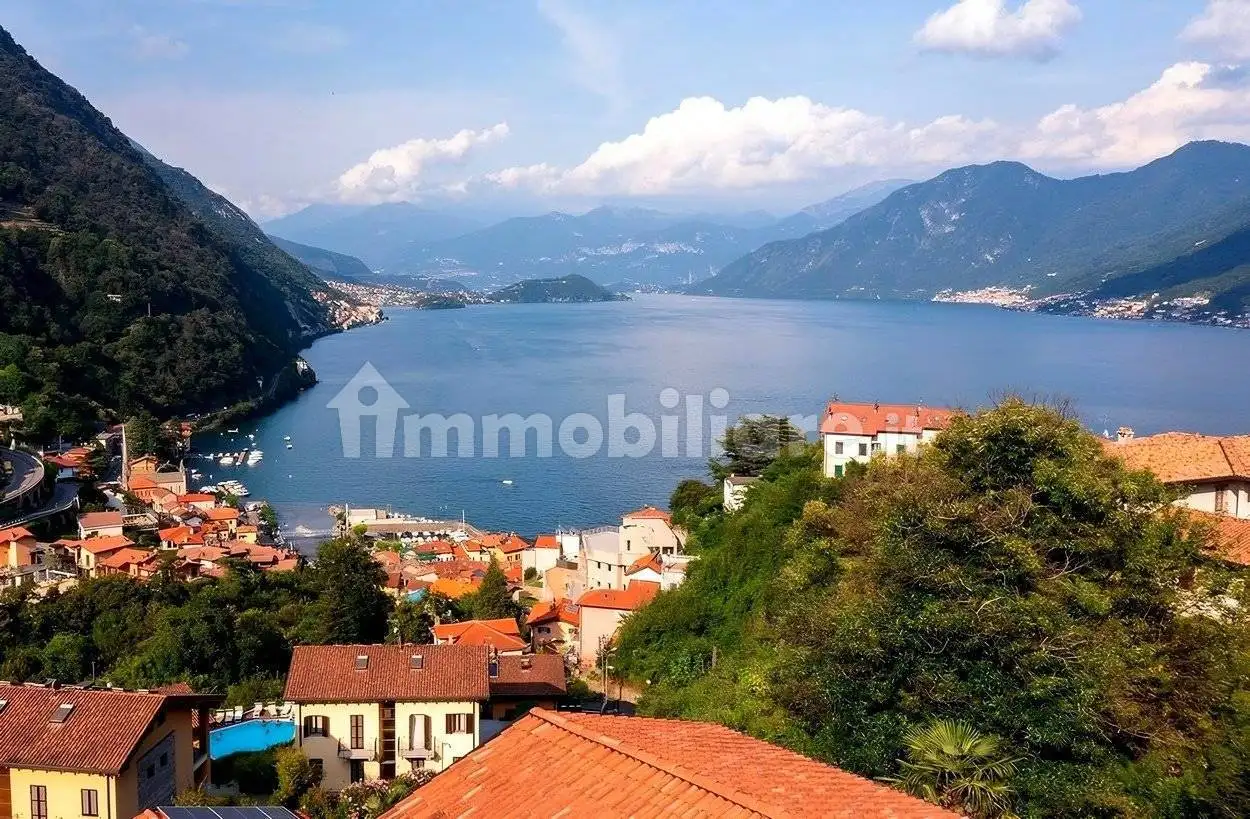 Appartamento in vendita a Argegno