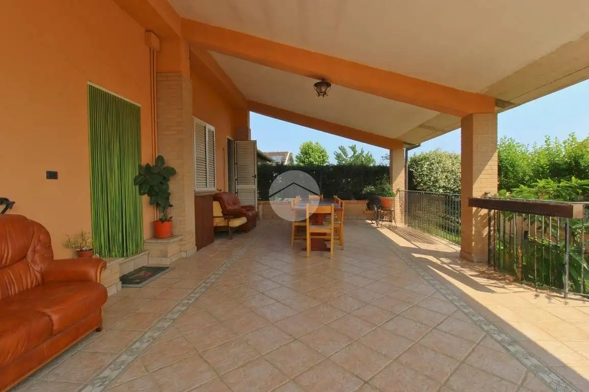 Casa indipendente in vendita a Roseto degli Abruzzi