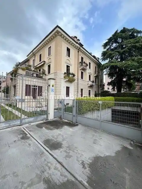 Appartamento via Ippolito Nievo 17, Valdonega, Verona - foto 3