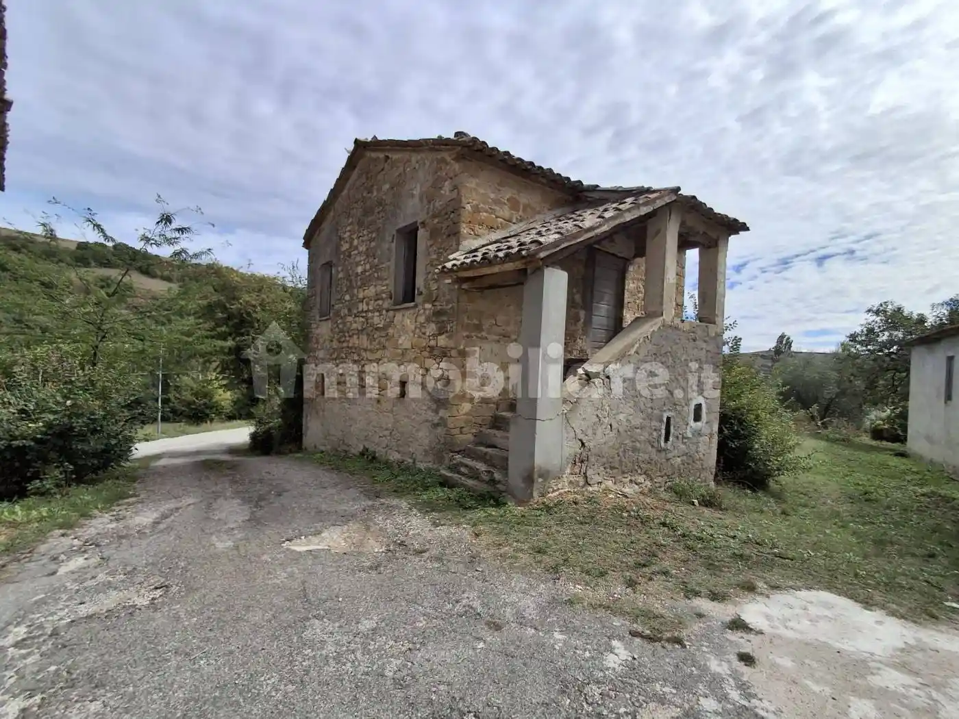 Rustico - Casale in vendita a Tavoleto