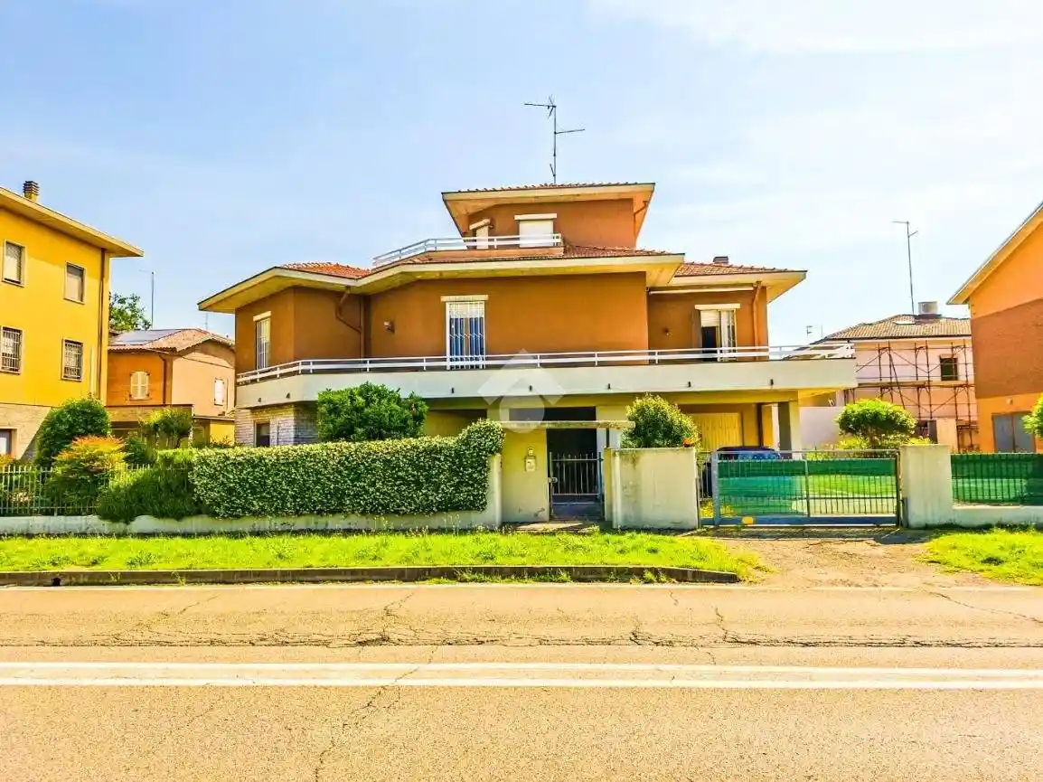 Villa in vendita a Colorno