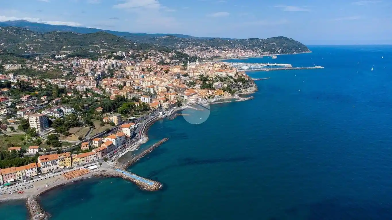 Appartamento in vendita a Imperia