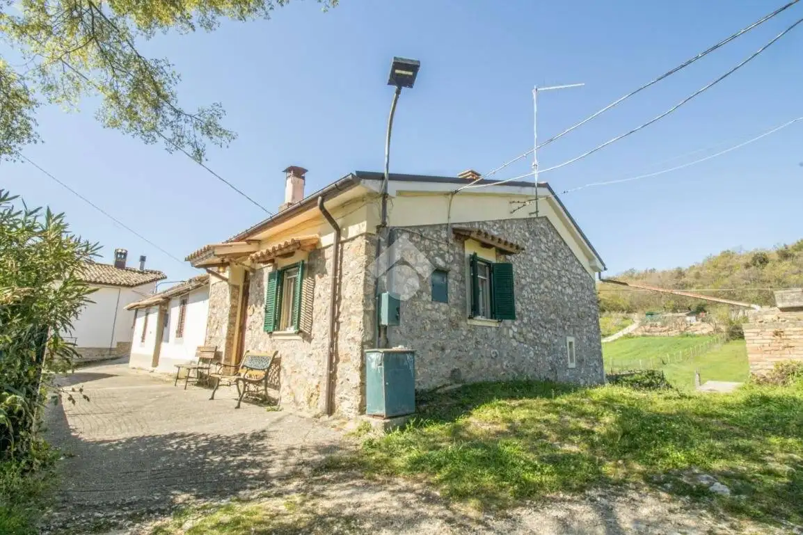 Casa indipendente in vendita a Cottanello