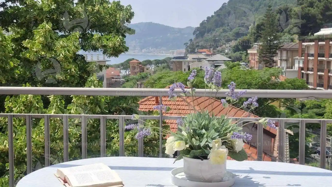 Attico - Mansarda in vendita a Alassio