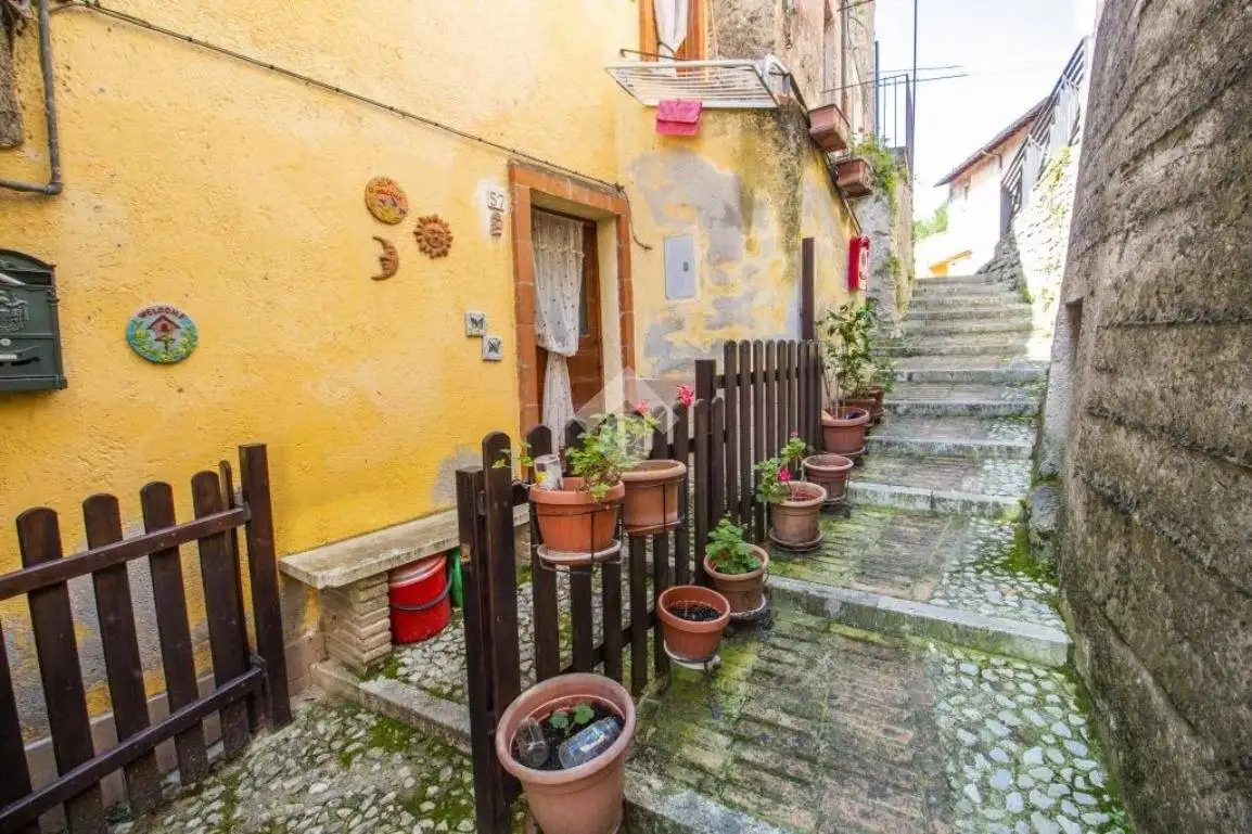 Terratetto unifamiliare via del Ponte 57, Centro, Antrodoco - foto 3