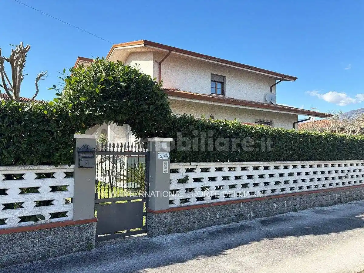 Villa in vendita a Massa