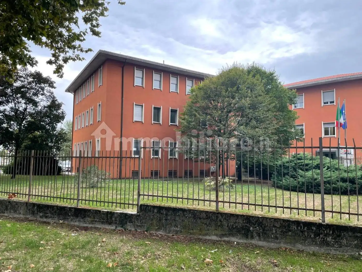 Palazzo - Edificio in affitto a Legnago