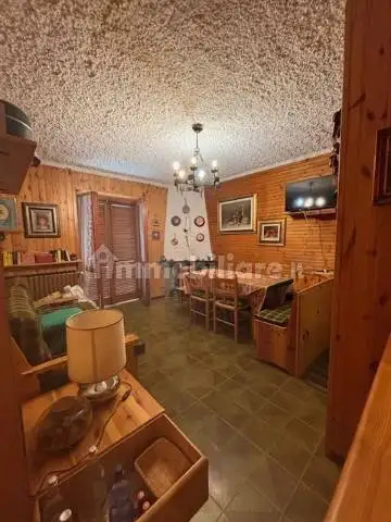 Appartamento in vendita a Carona