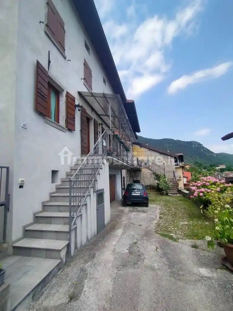 Casa indipendente in vendita a Tremosine sul Garda