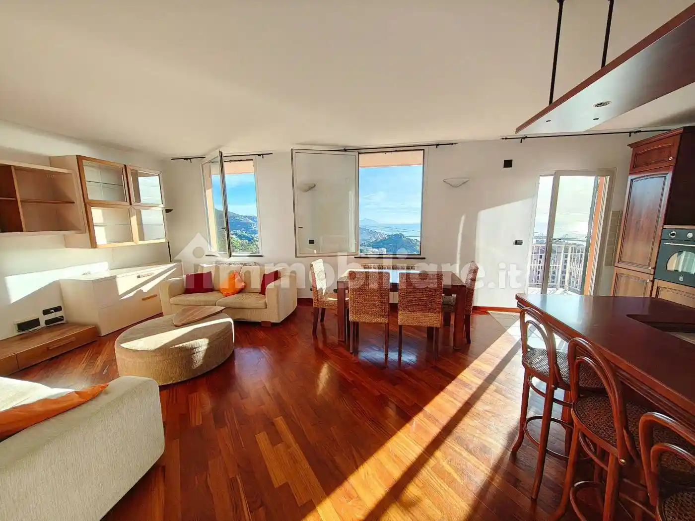 Appartamento in vendita a Genova