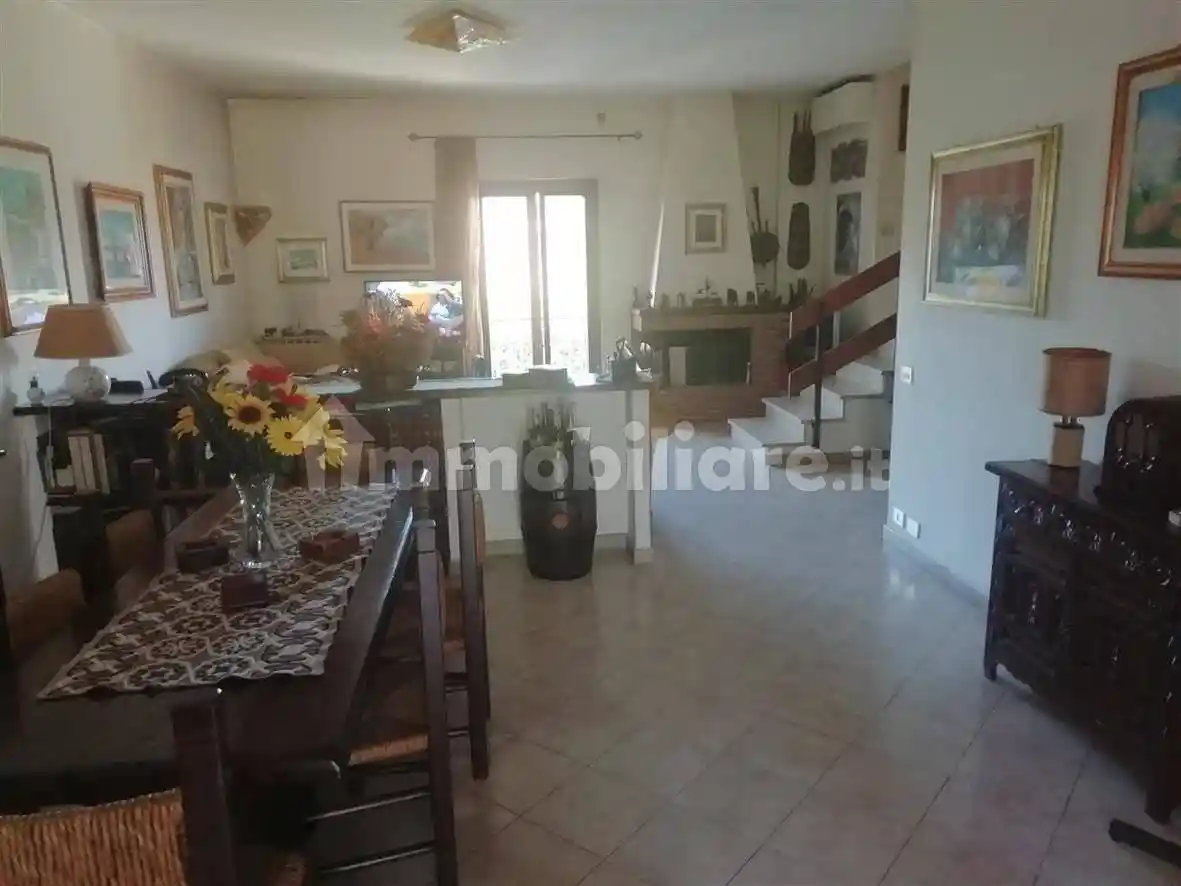 Villa unifamiliare via Vincenzo Tardani 28, Acilia, Roma - foto 3