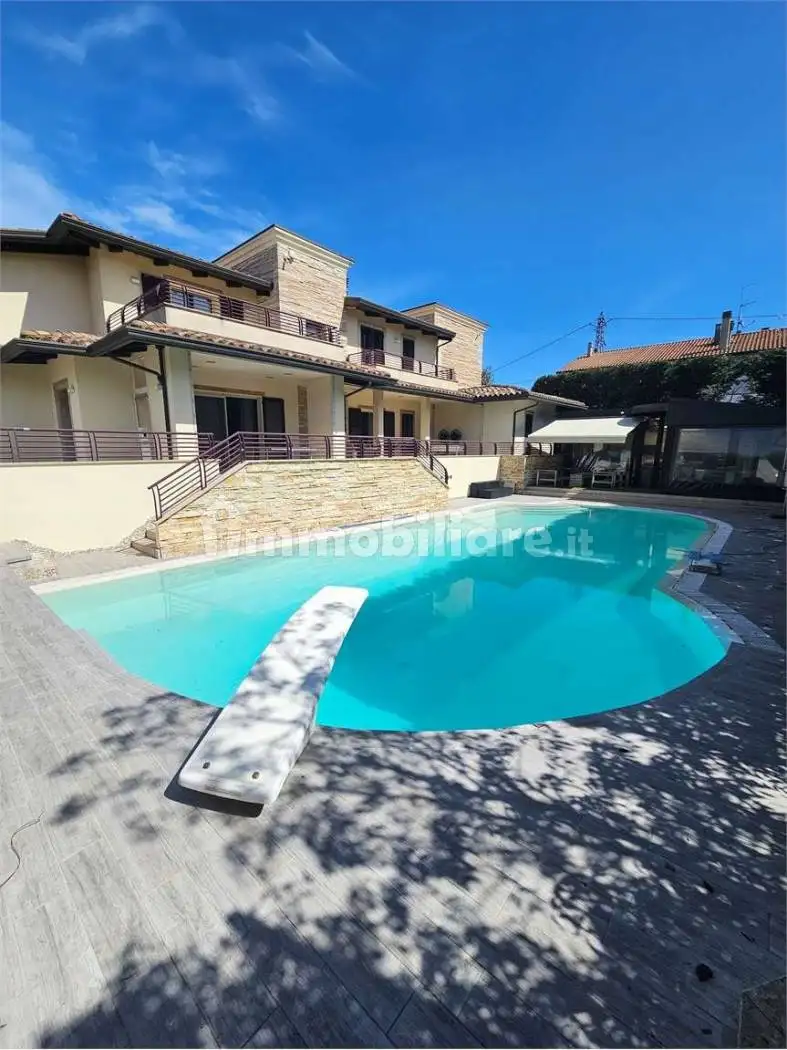 Villa in vendita a Rimini
