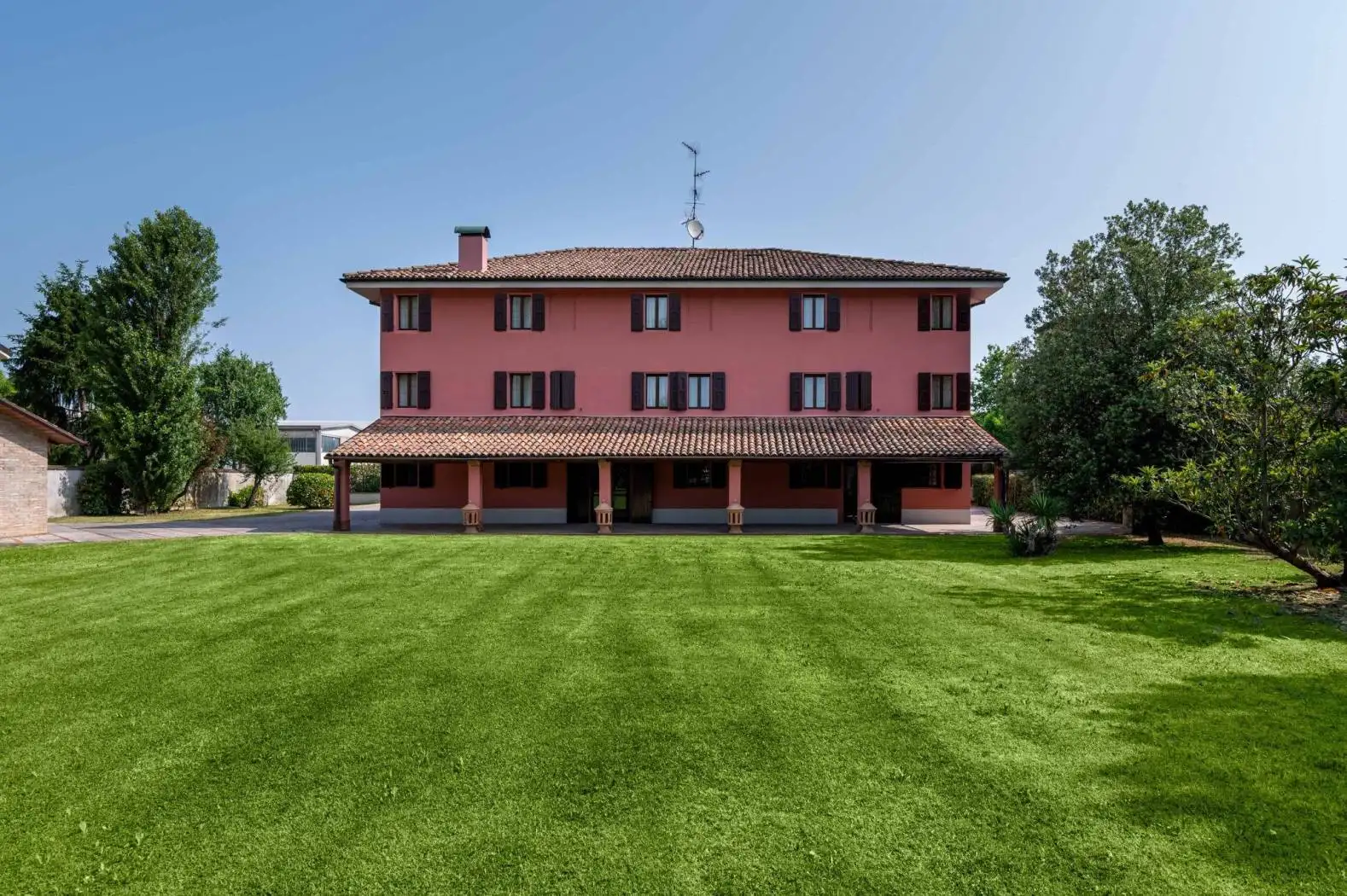 Villa in vendita a Cento