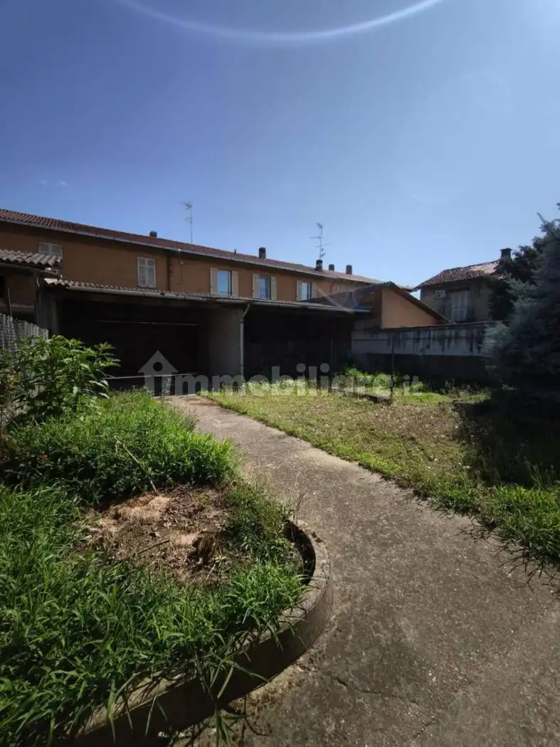 Terratetto unifamiliare via Damiano Chiesa, Asigliano Vercellese - foto 3