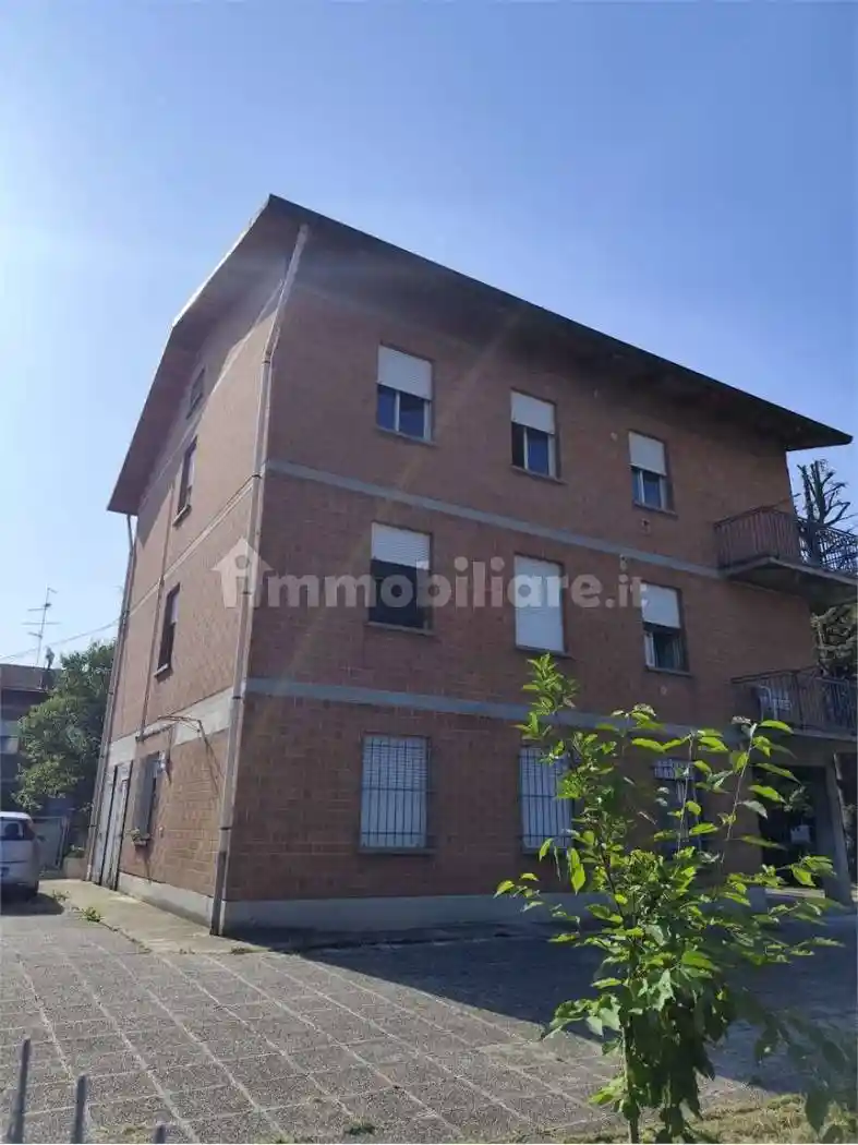 Appartamento in vendita a Quattro Castella