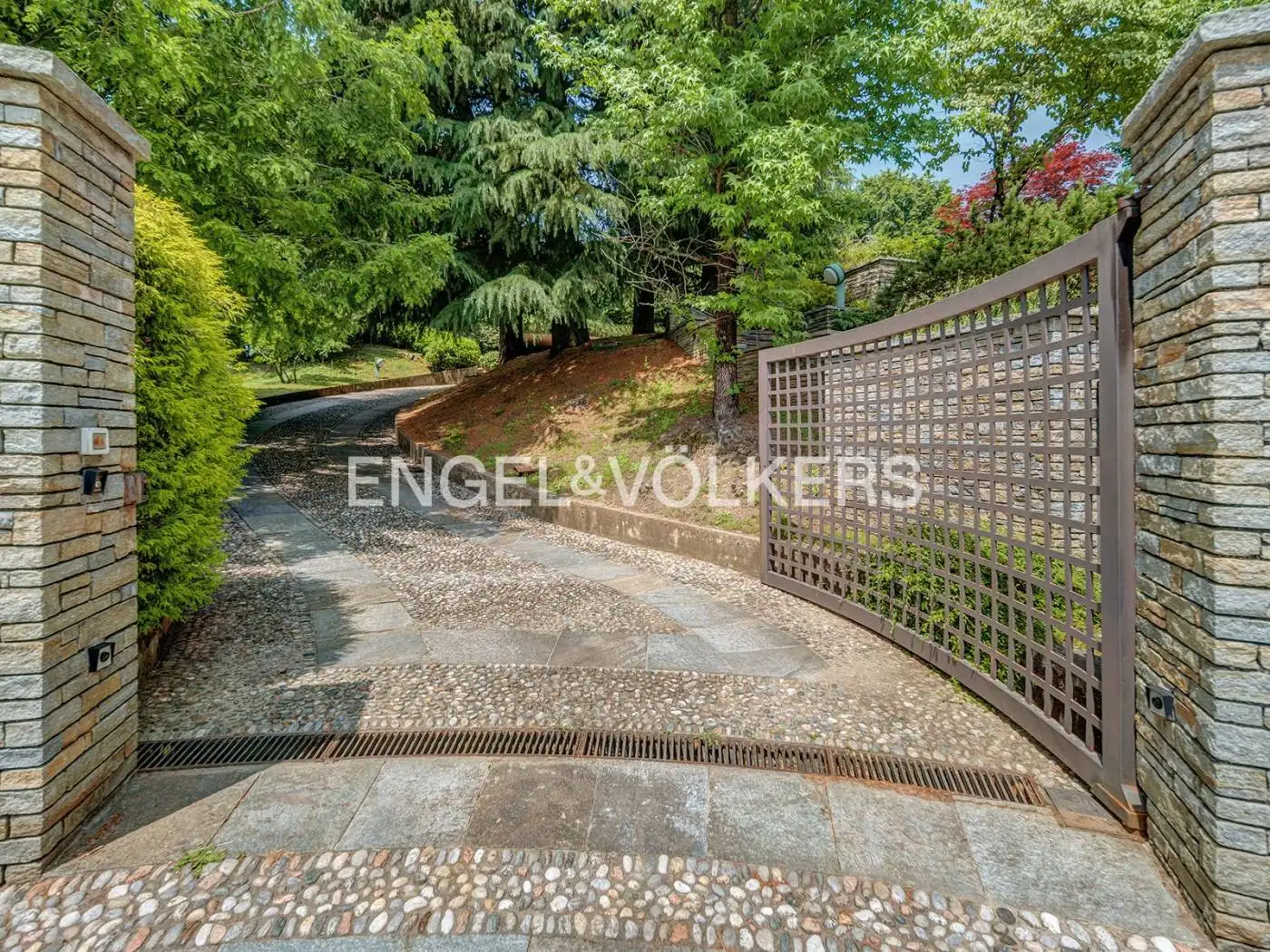 Villa unifamiliare, ottimo stato, 540 m², Centro, Barzago - foto 4