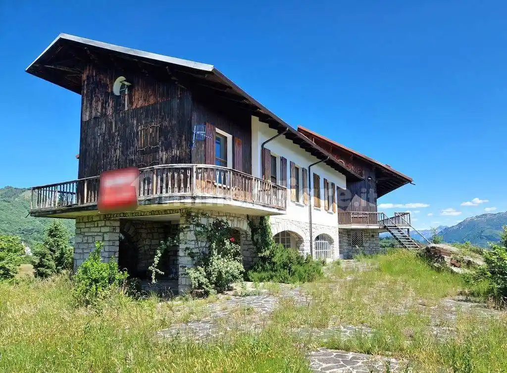 Villa in vendita a Madonna del Sasso
