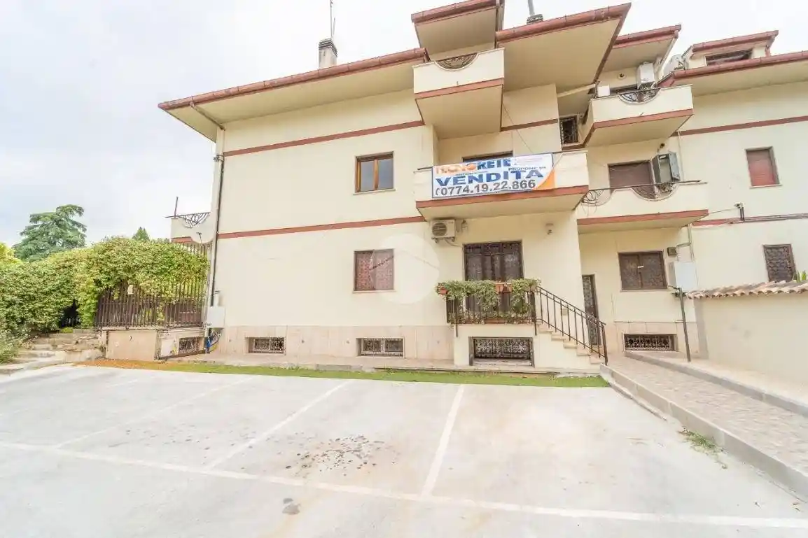 Appartamento in vendita a Guidonia Montecelio