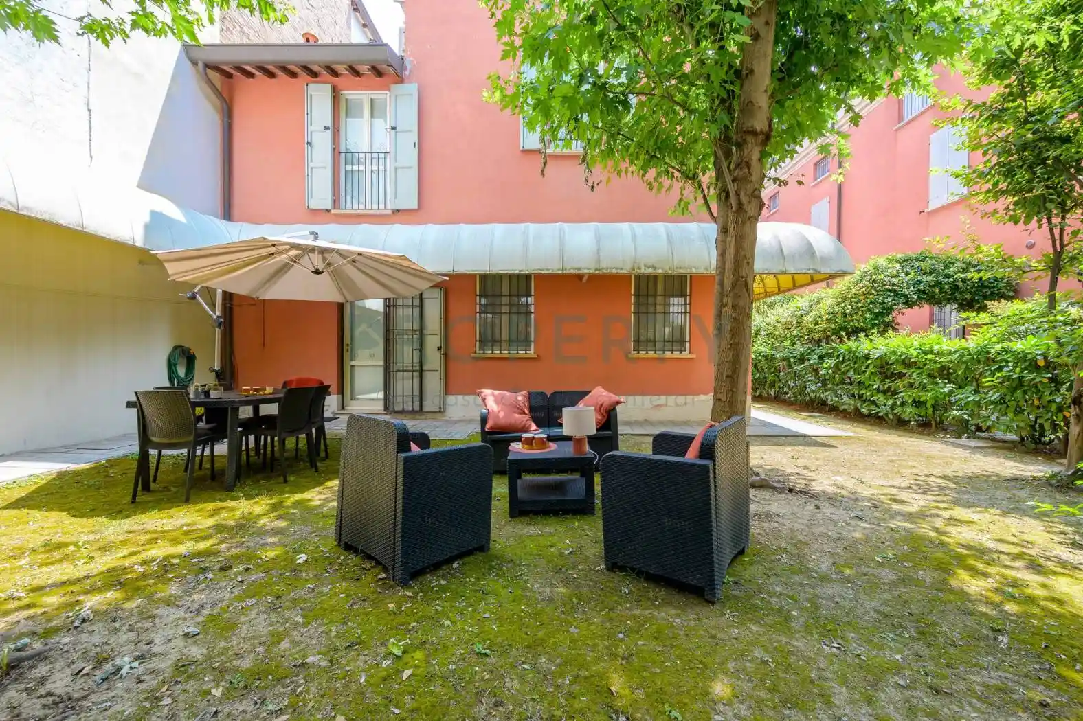 Villa in vendita a Carpi