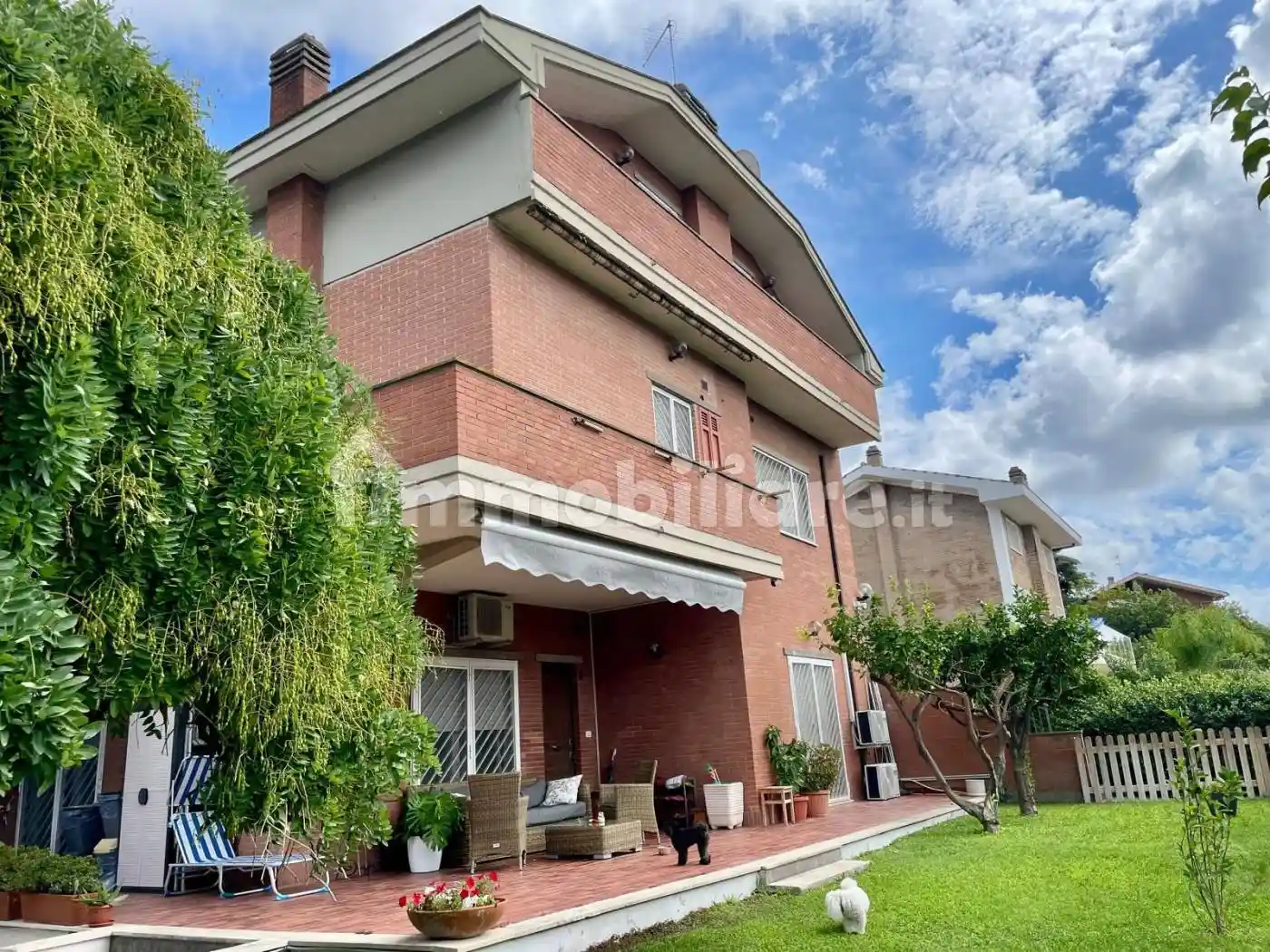 Villa bifamiliare via Sofocle, Axa, Roma - foto 2