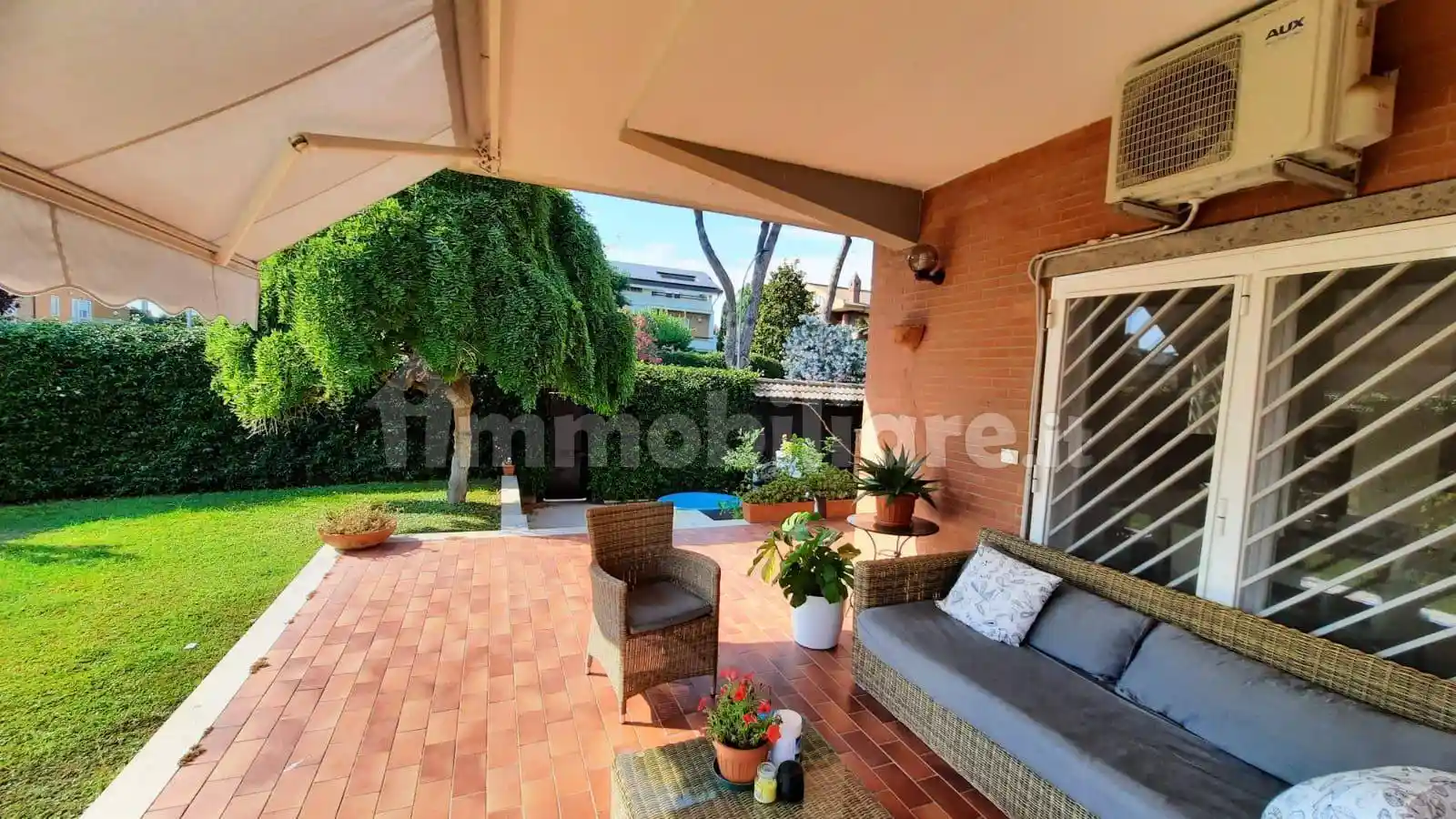 Villa bifamiliare via Sofocle, Axa, Roma - foto 4