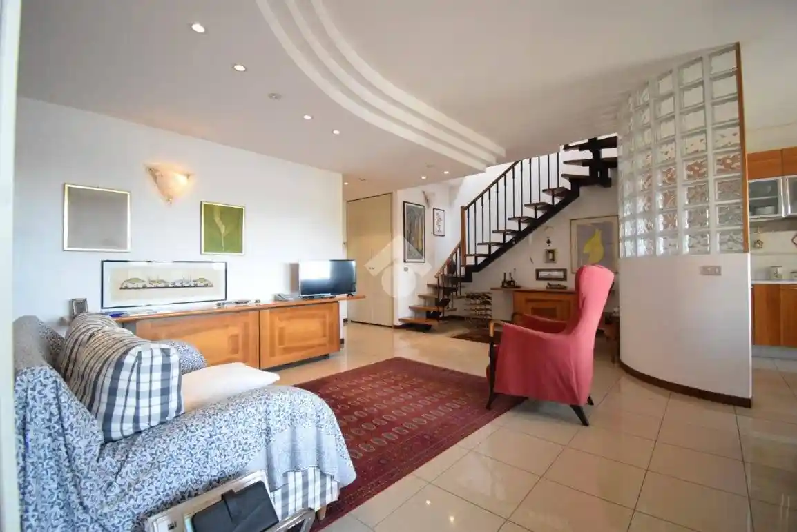 Appartamento in vendita a Monza