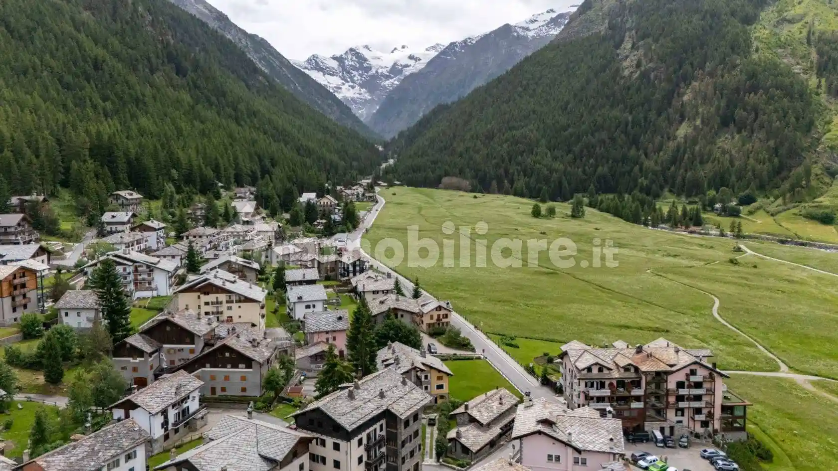 Quadrilocale Rue des Clémentines, Centro, Cogne - foto 4
