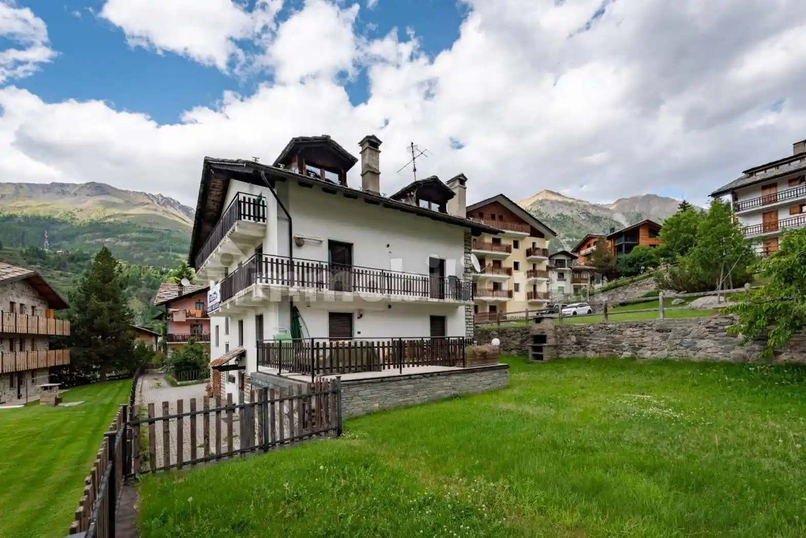 Quadrilocale Rue des Clémentines, Centro, Cogne - foto 5