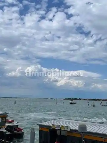 Appartamento in vendita a Venezia