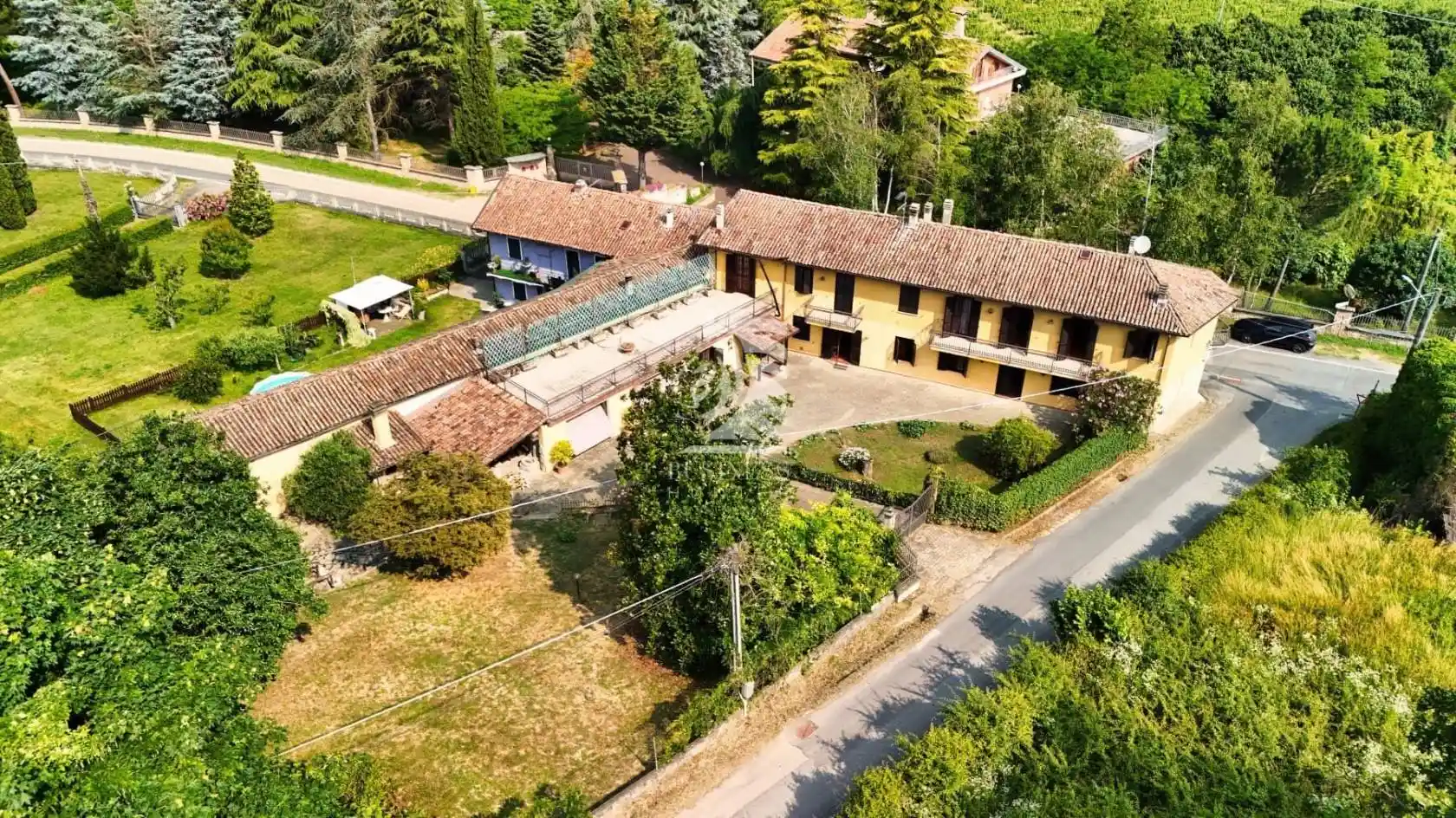 Rustico - Casale in vendita a Canelli